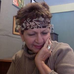 Meet your Posher, Mia